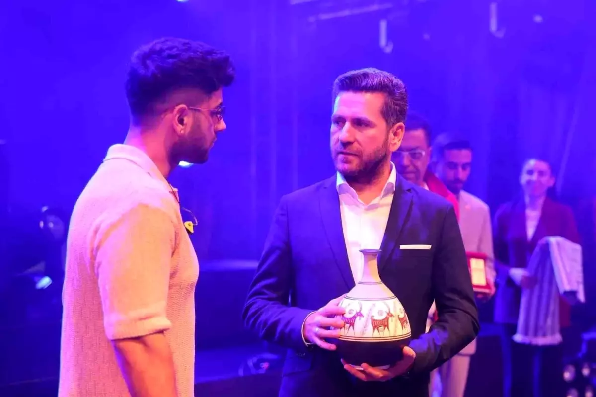 7'inci Tavas Zeybek Kültür ve Sanat Festivali Coşkuyla Gerçekleşti