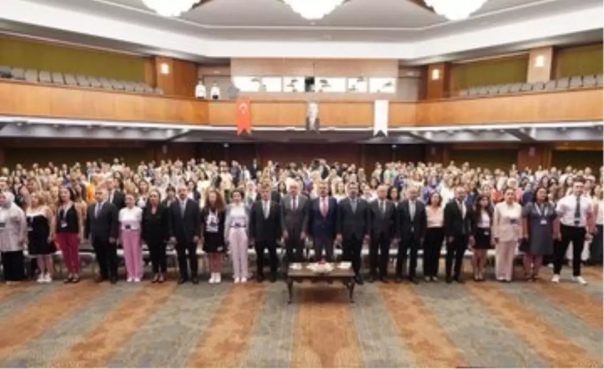 Bakan Tekin sinyali verdi! Yabancı dil eğitimi sil baştan değişiyor