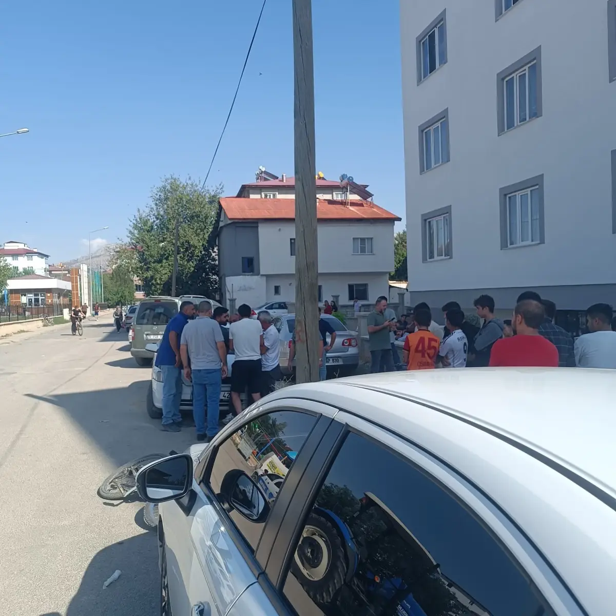 Tüfekle Oynarken Arkadaşını Vurdu