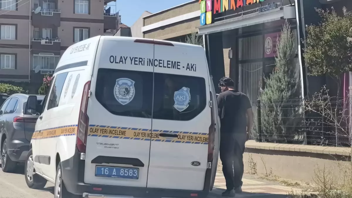 Kreşte Havuzda Boğulma Tehlikesi Geçiren Berra Hayatını Kaybetti