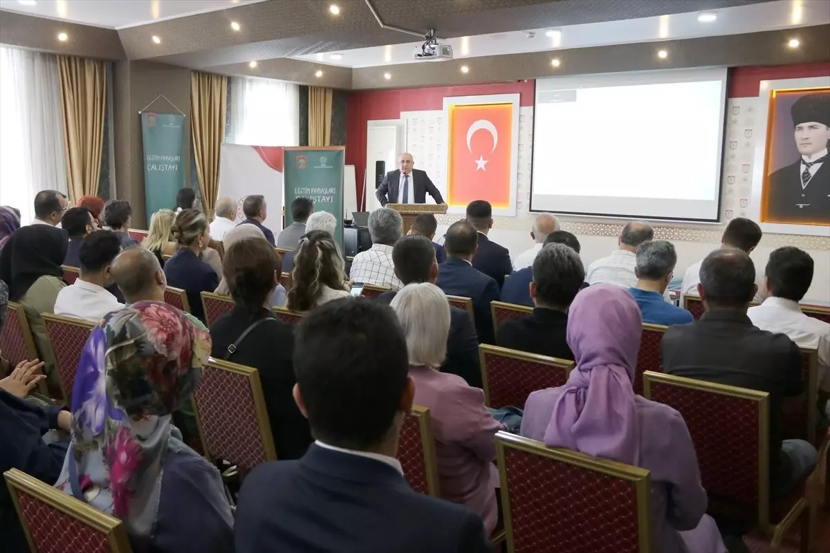 Sivas'ta Eğitim Paydaşları Çalıştayı Yapıldı