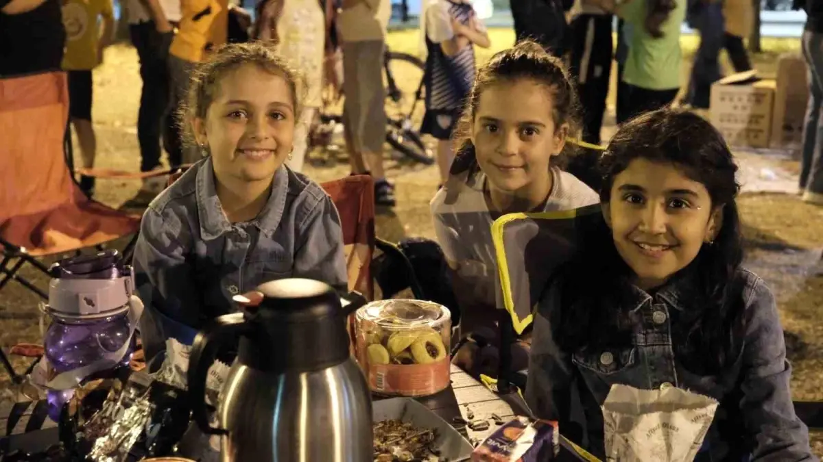 Başiskele'de Çocuklar İçin Açık Hava Sinema Gösterimi