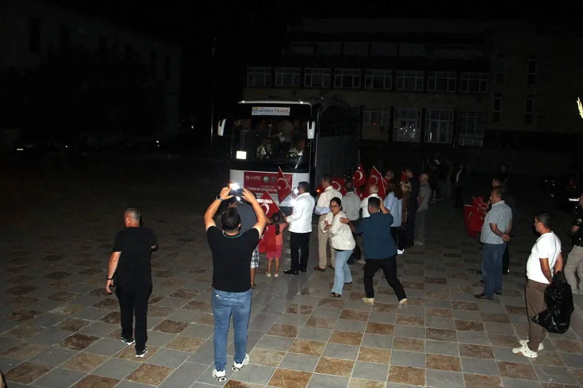 Sinop'tan Şehit Yakınları ve Gaziler Çanakkale'ye Uğurlandı