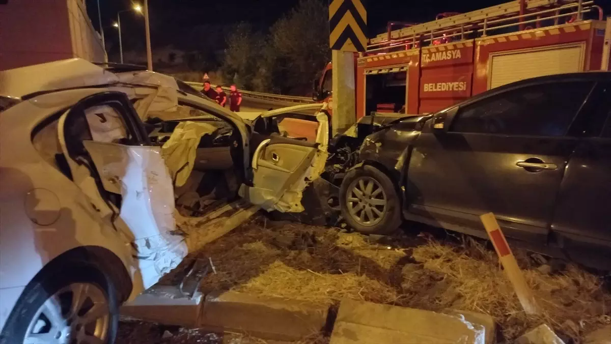 Amasya'da Trafik Kazası: 4 Yaralı