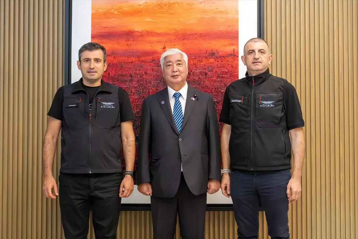 Japonya Savunma Bakanı Baykar'ı Ziyaret Etti