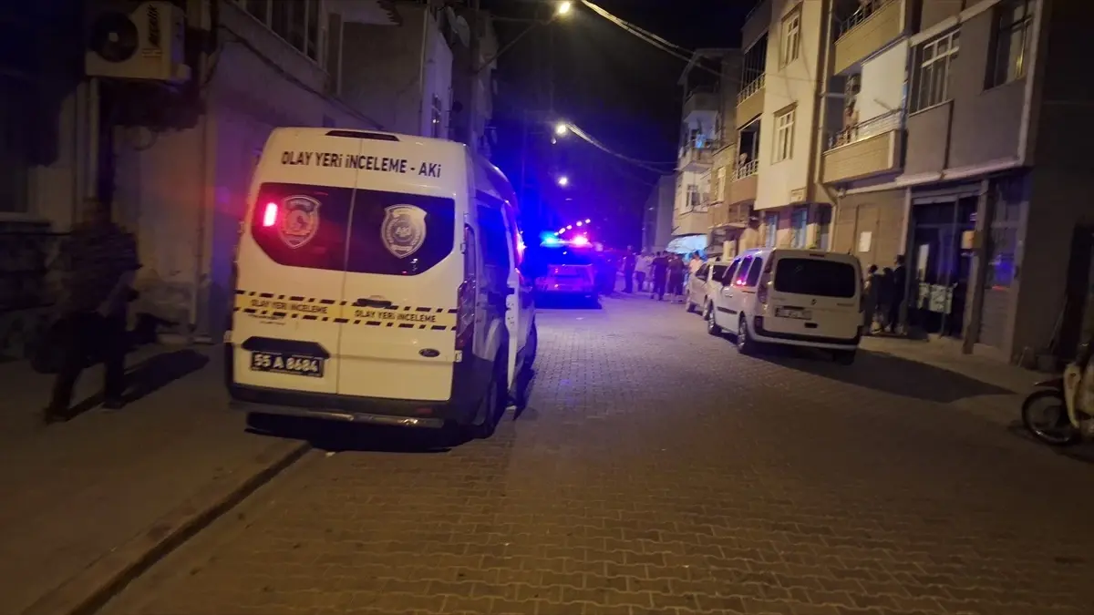 Bafra'da Baba, Oğlunu Bıçakla Yaraladı