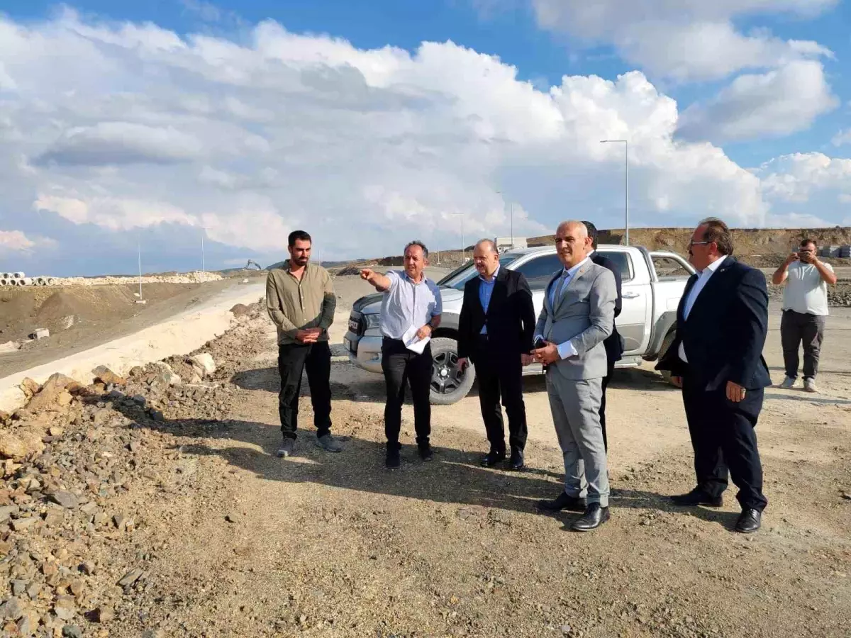 Kastamonu Valisi Dallı, Devrekani Besi Organize Tarım Bölgesini İnceledi
