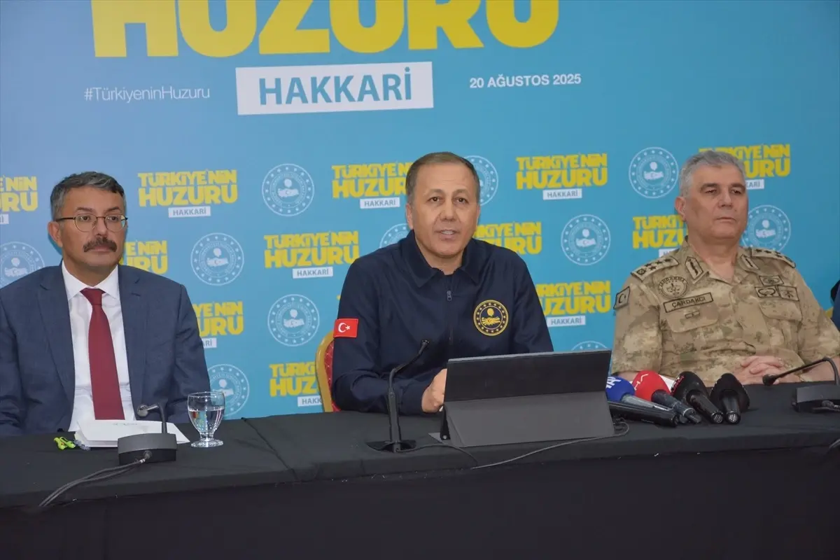 Hakkari'de Huzur ve Güven Toplantısı