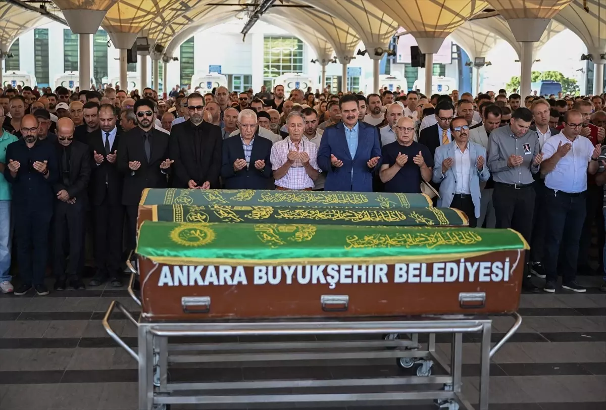 Minyatür Sanatçısı Yakup Cem Son Yolculuğuna Uğurlandı