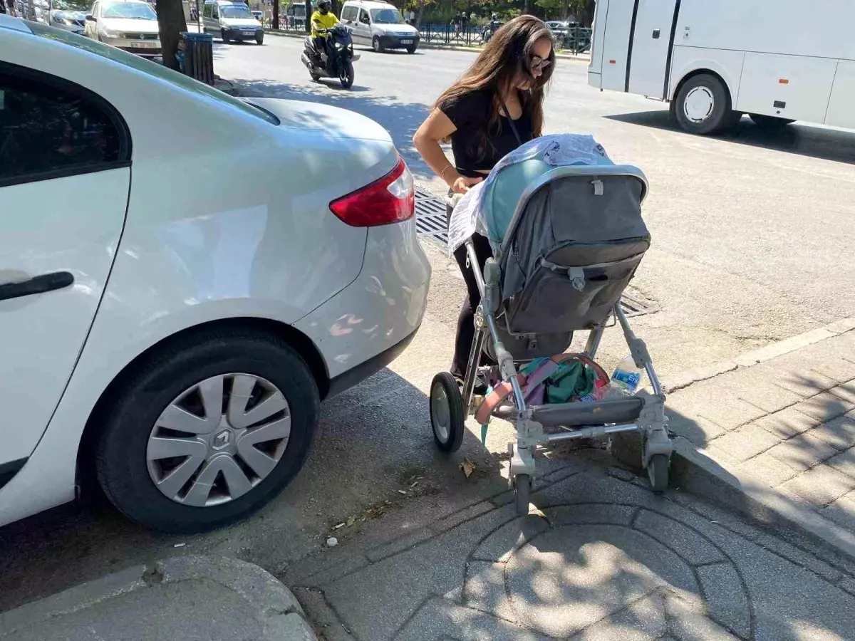 Engelli Geçiş Alanına Park Tepkisi
