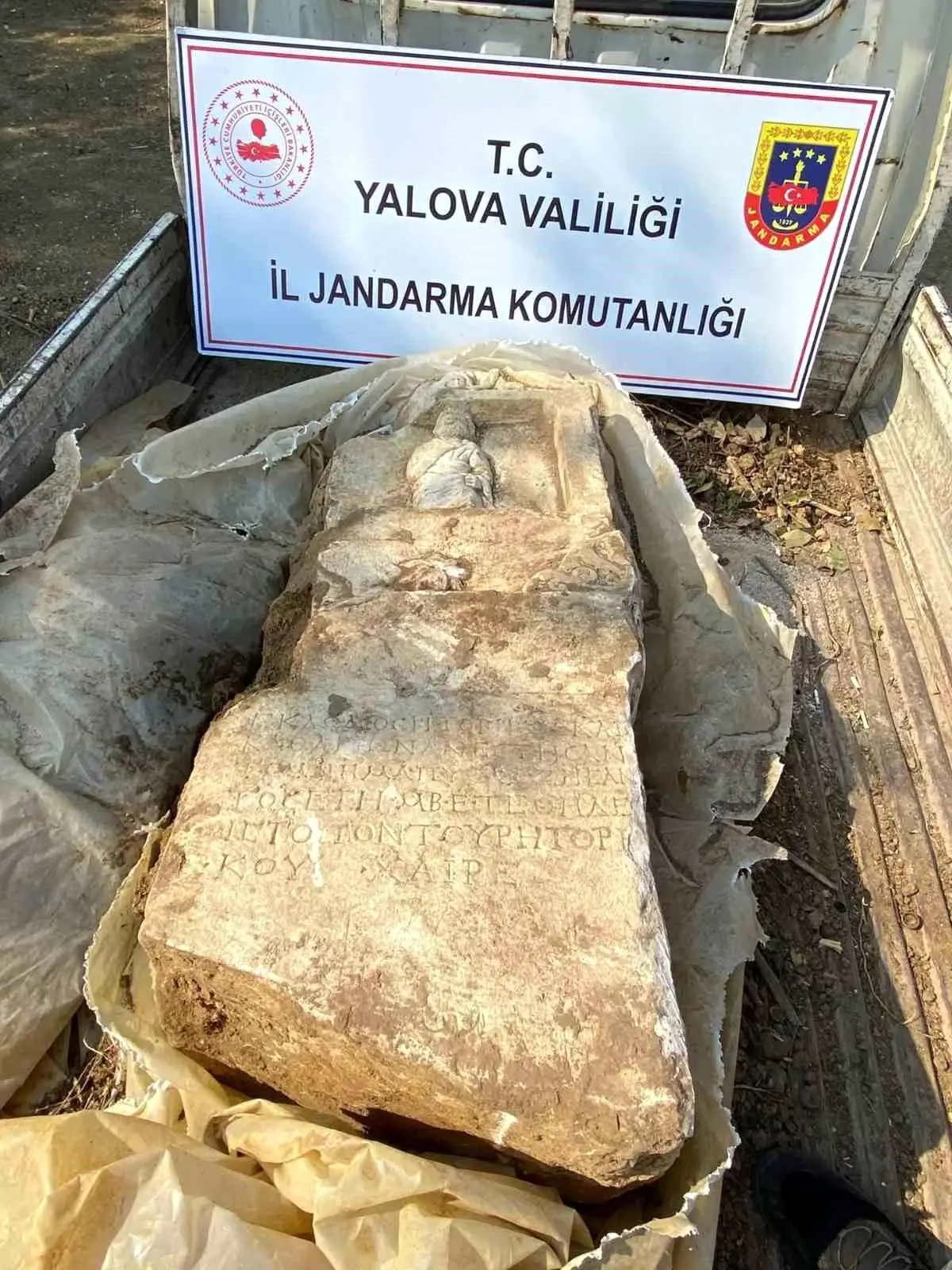 Yalova'da 1900 Yıllık Mezar Taşı Satışına Engel