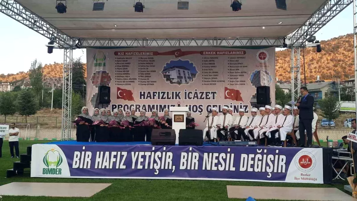 Bozkır'da 41 Hafız İcazet Töreni Düzenlendi
