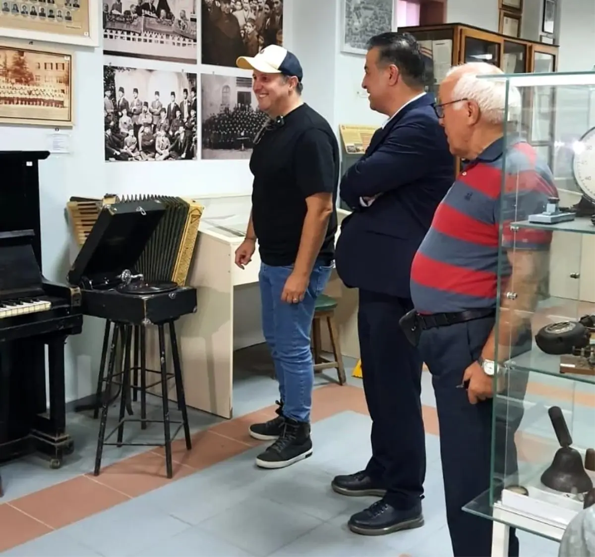 İlker Ayrık, Balıkesir Lisesi'ni Ziyaret Etti
