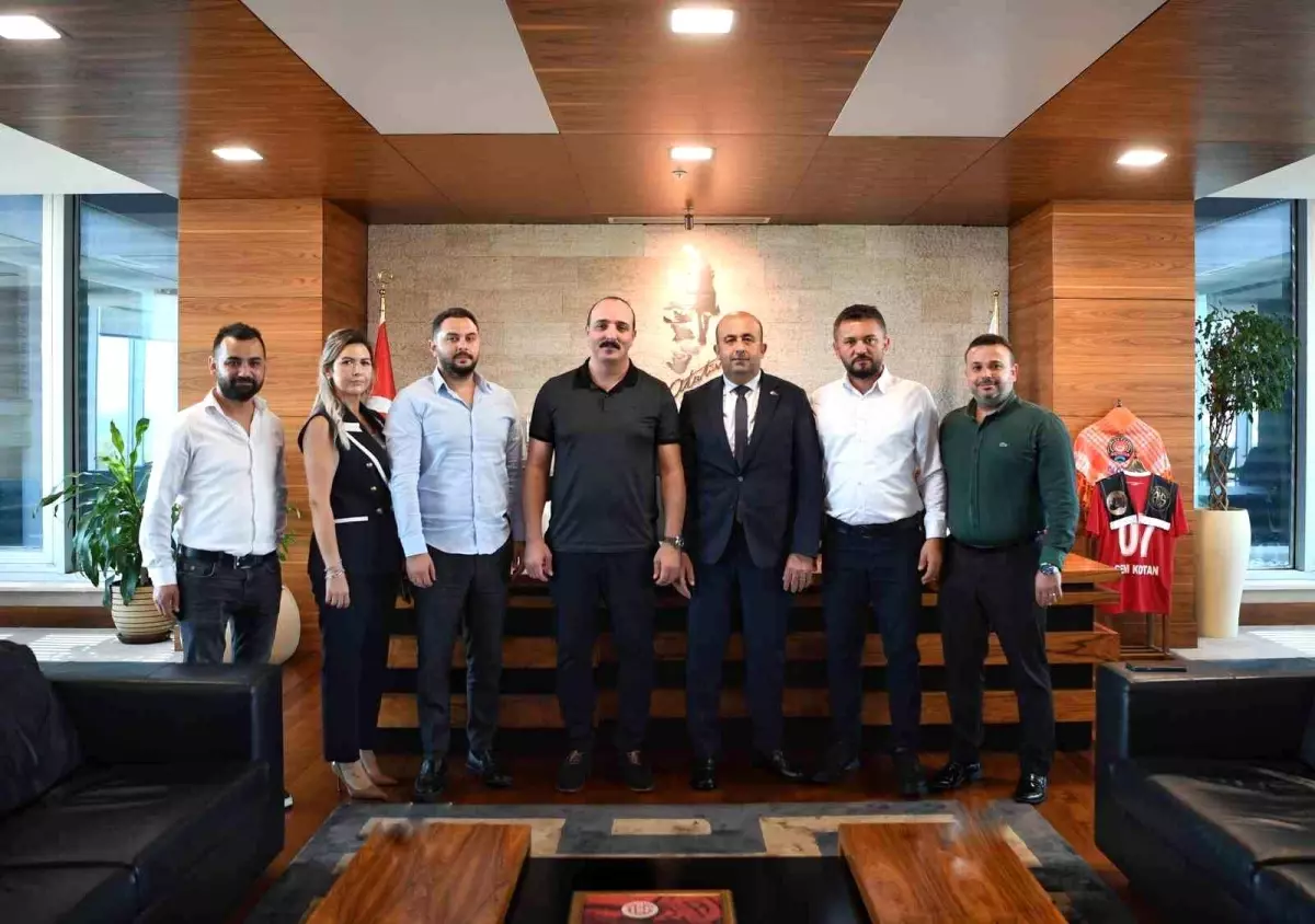 Başkan Kotan, İşçilerin Yanında Olduklarını Vurguladı