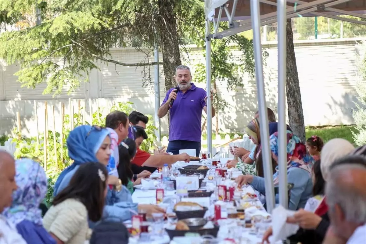 Meram'da Down Sendromlu Sporculara Motivasyon Programı