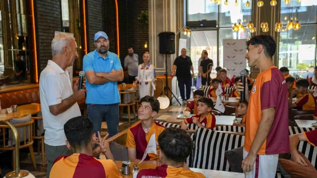 Polat Vakfı, Genç Sporcuları İstanbul'da Ağırladı
