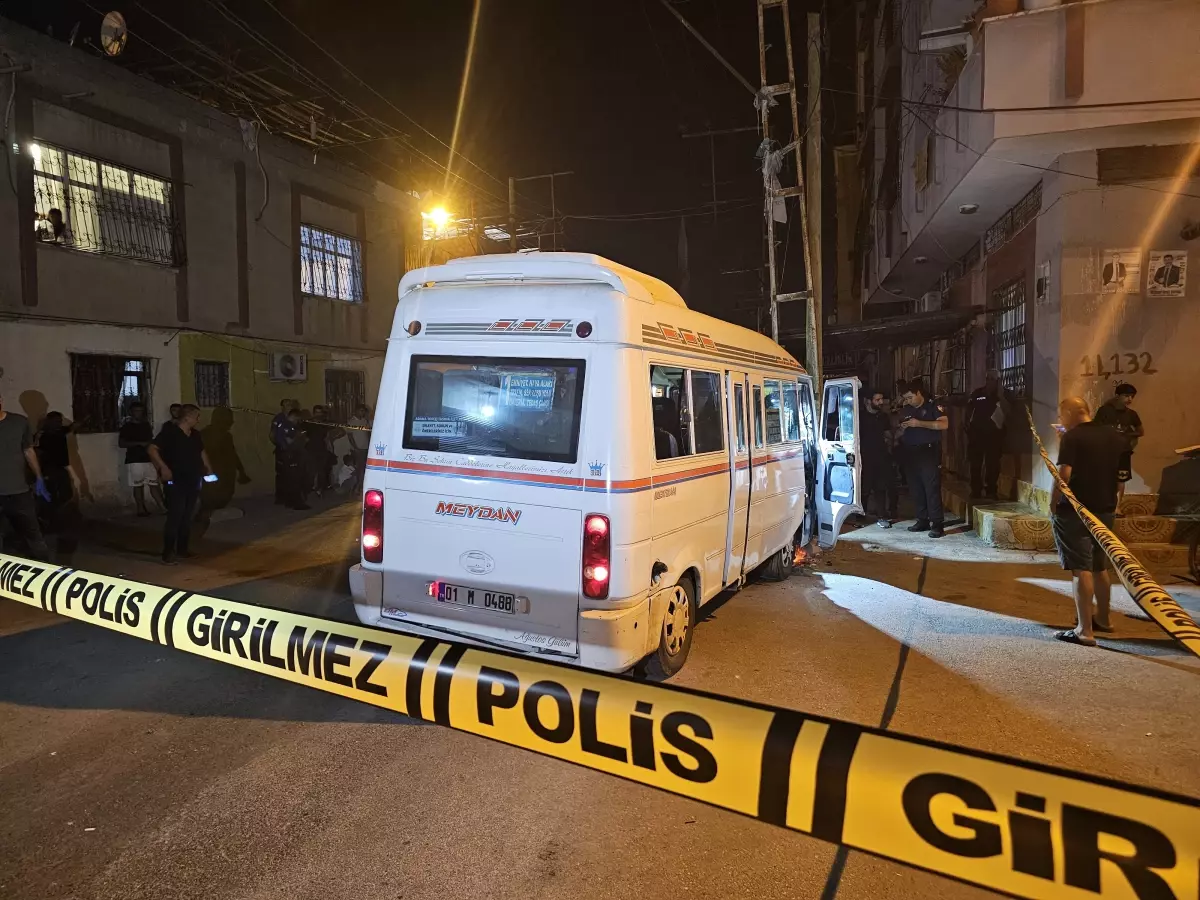 Adana'da Dolmuş Şoförü Silahlı Saldırıda Öldürüldü