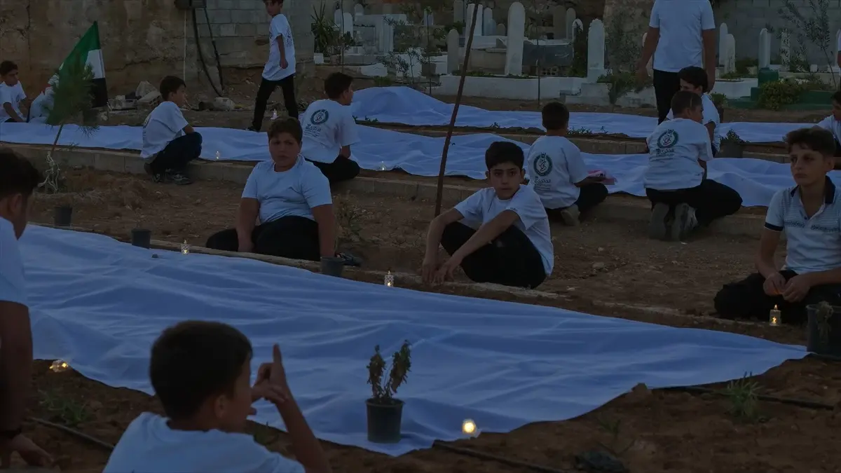Darayya Katliamı'nın Kurbanları Anıldı