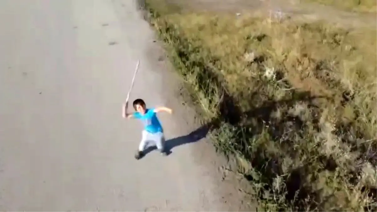 Çocuk ve Drone: Eğlenceli Anlar