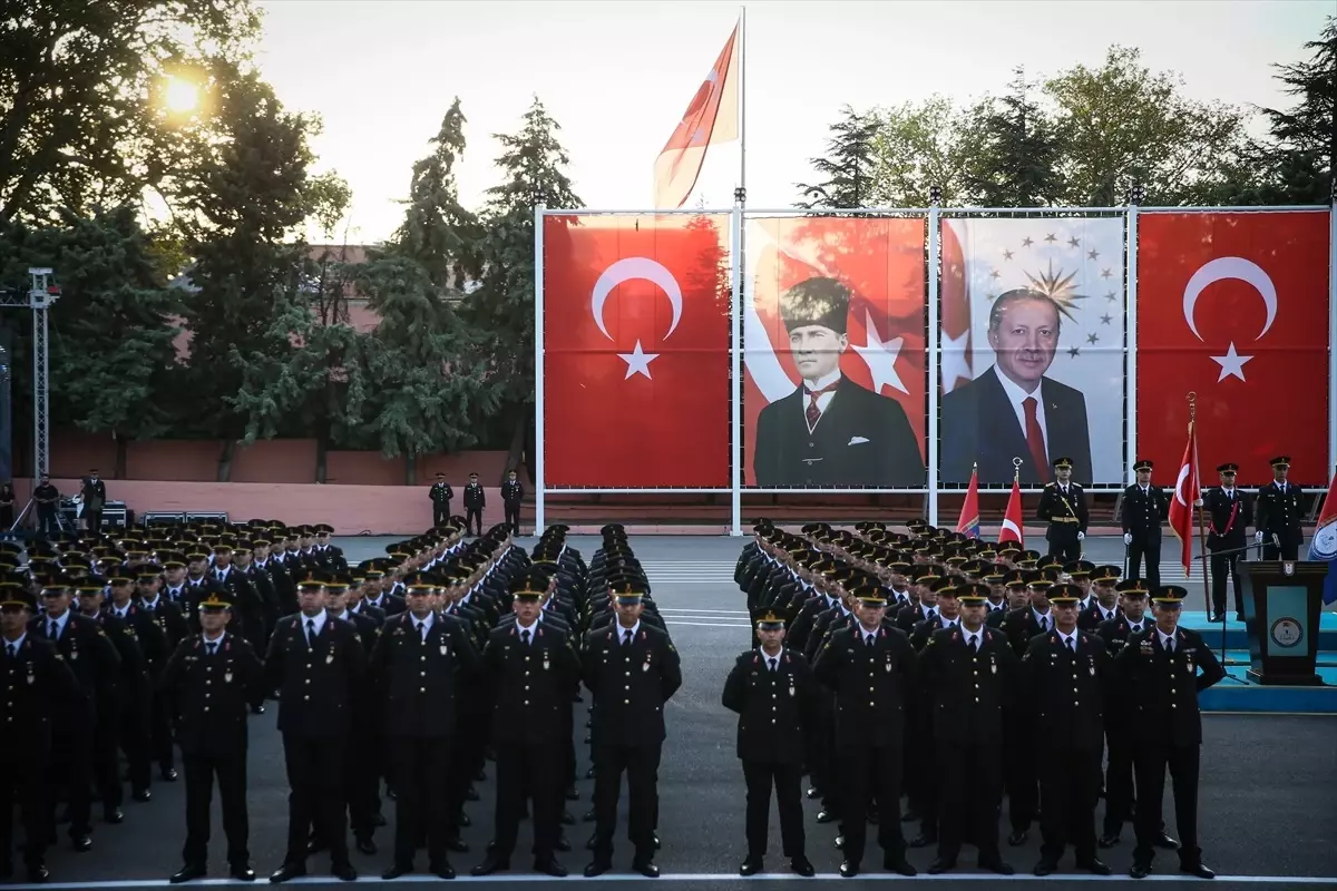 Bursa'da 781 Jandarma Astsubayı Mezun Oldu
