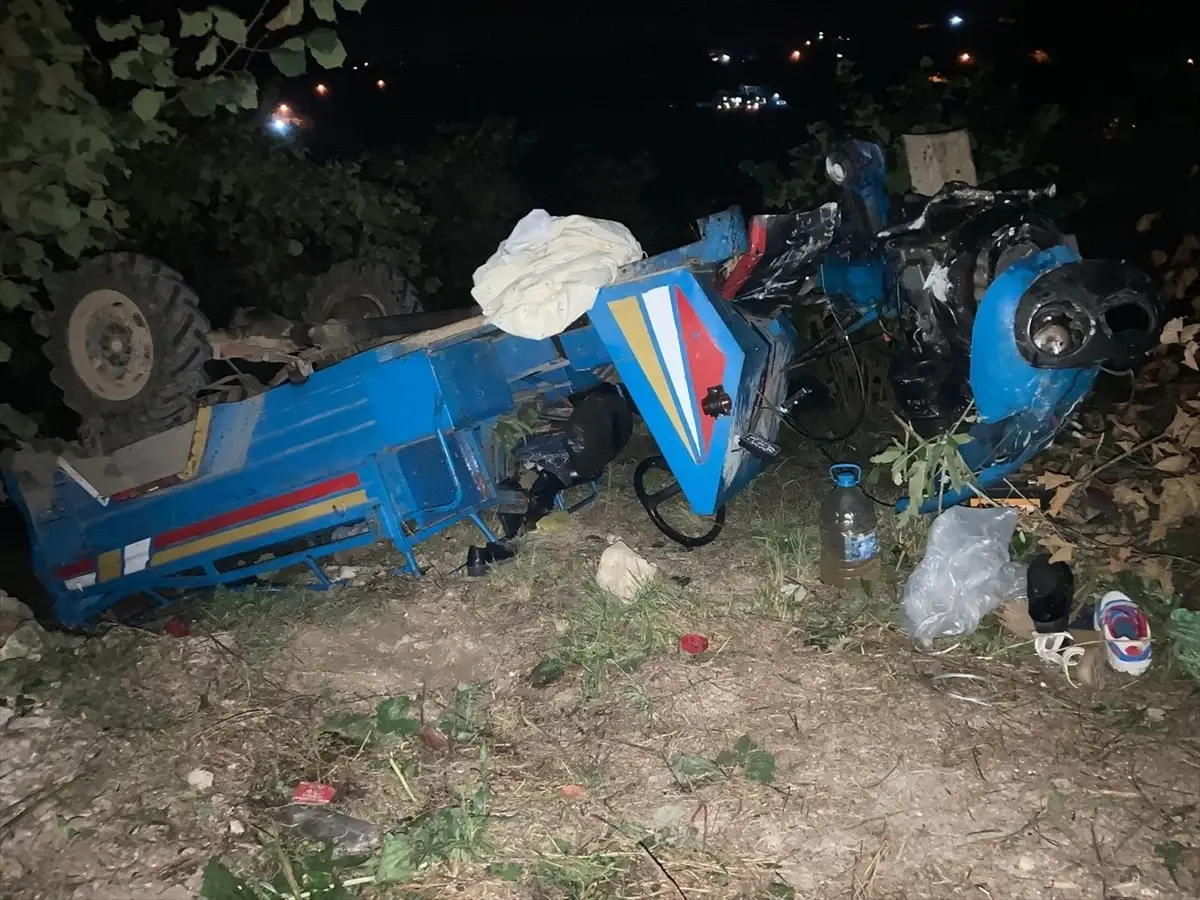 Tarım Aracı Devrildi: 4 Ölü, 3 Yaralı