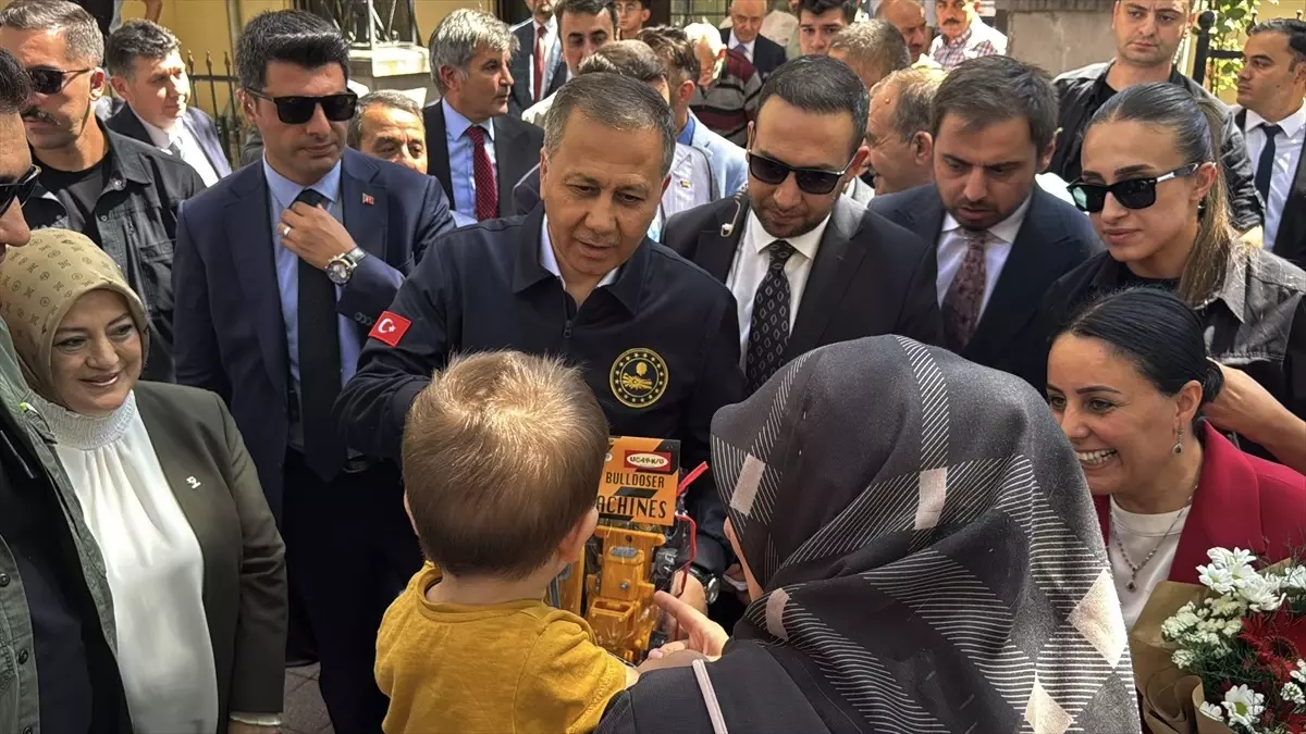 İçişleri Bakanı Ali Yerlikaya, Kütahya'da 'Türkiye'nin Huzuru Toplantısı'nın ardından konuştu Açıklaması
