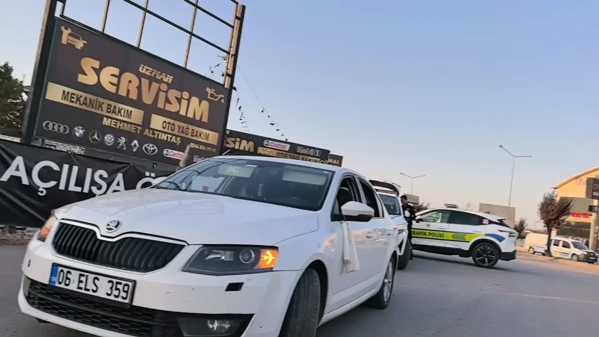 Düğün Konvoyunda Havaya Ateş Açan Sürücü Yakalandı