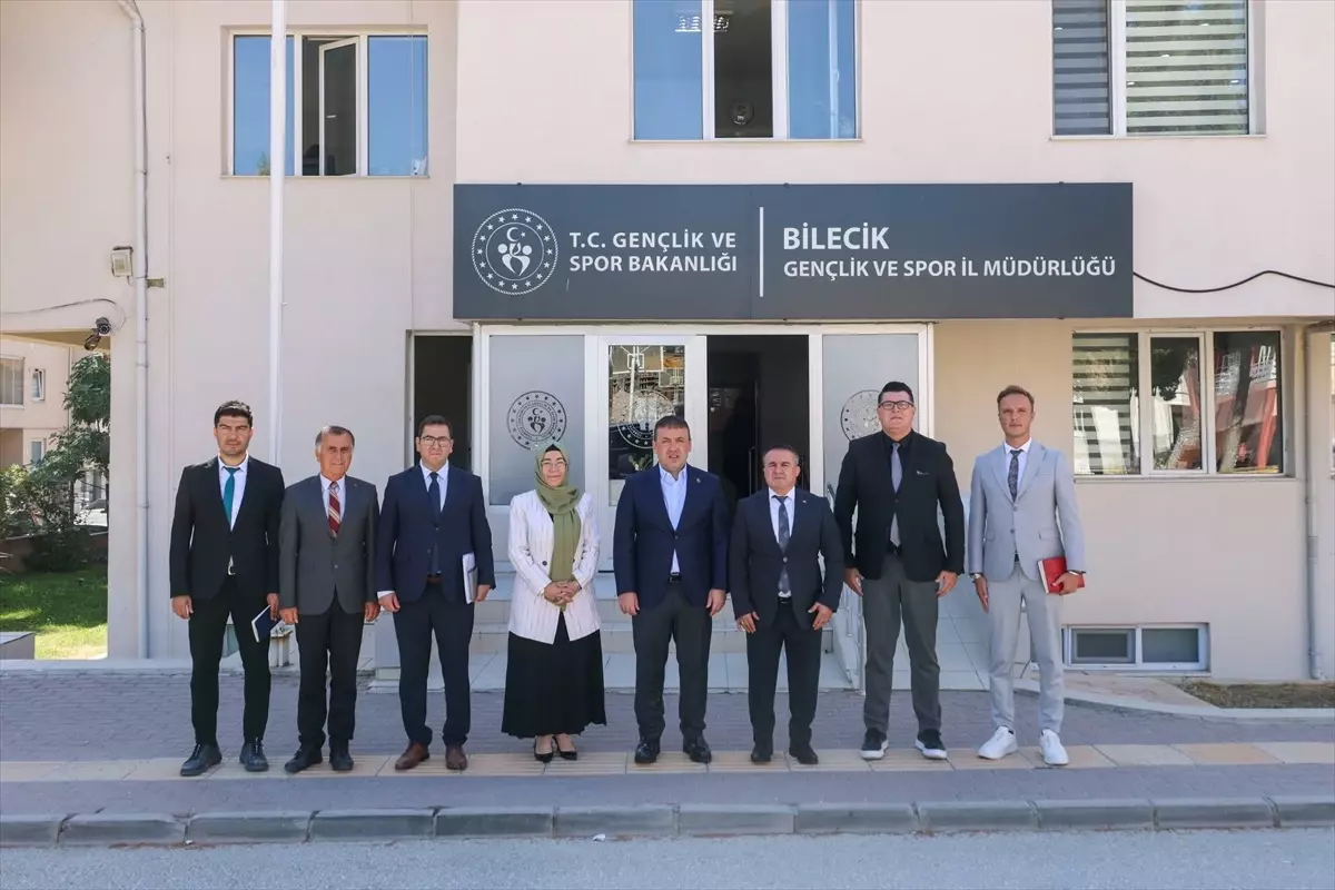 Vali Sözer Gençlik Spor Müdürlüğünde