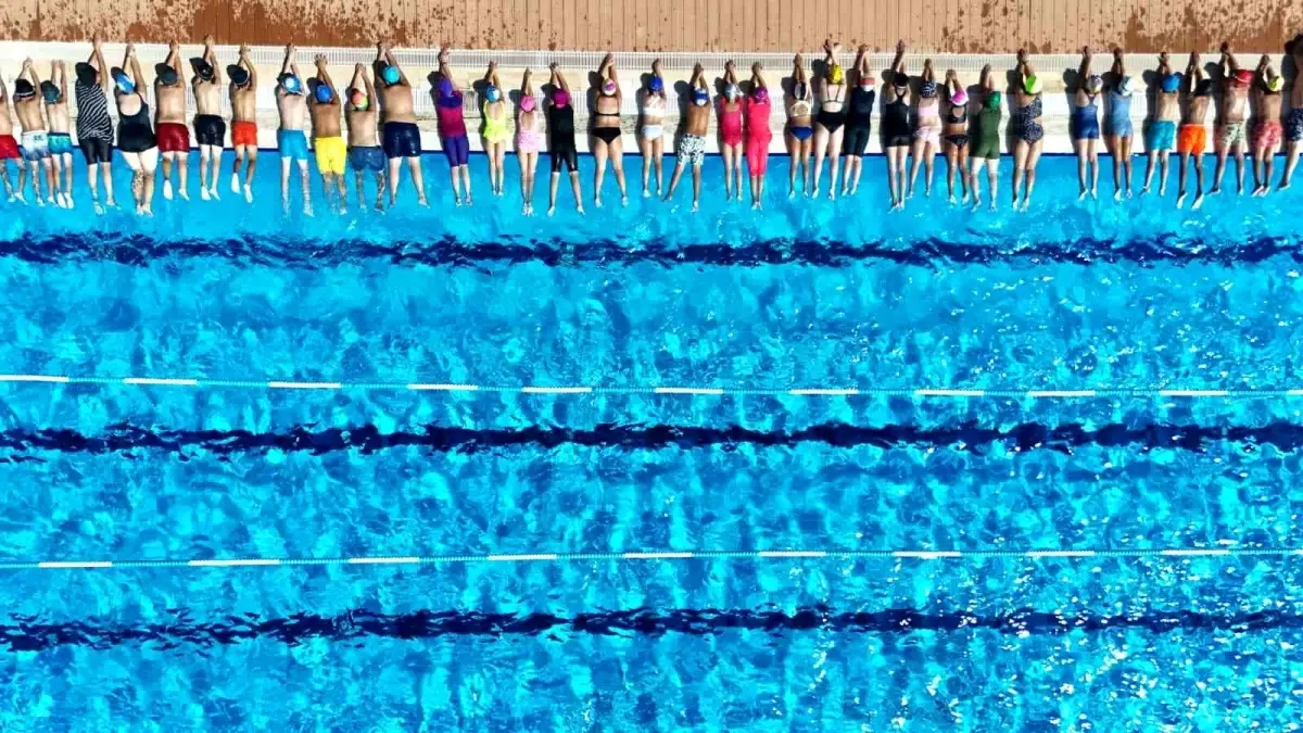Aydın'da Çocuklar Yaz Kurslarında Yüzme Öğrendi
