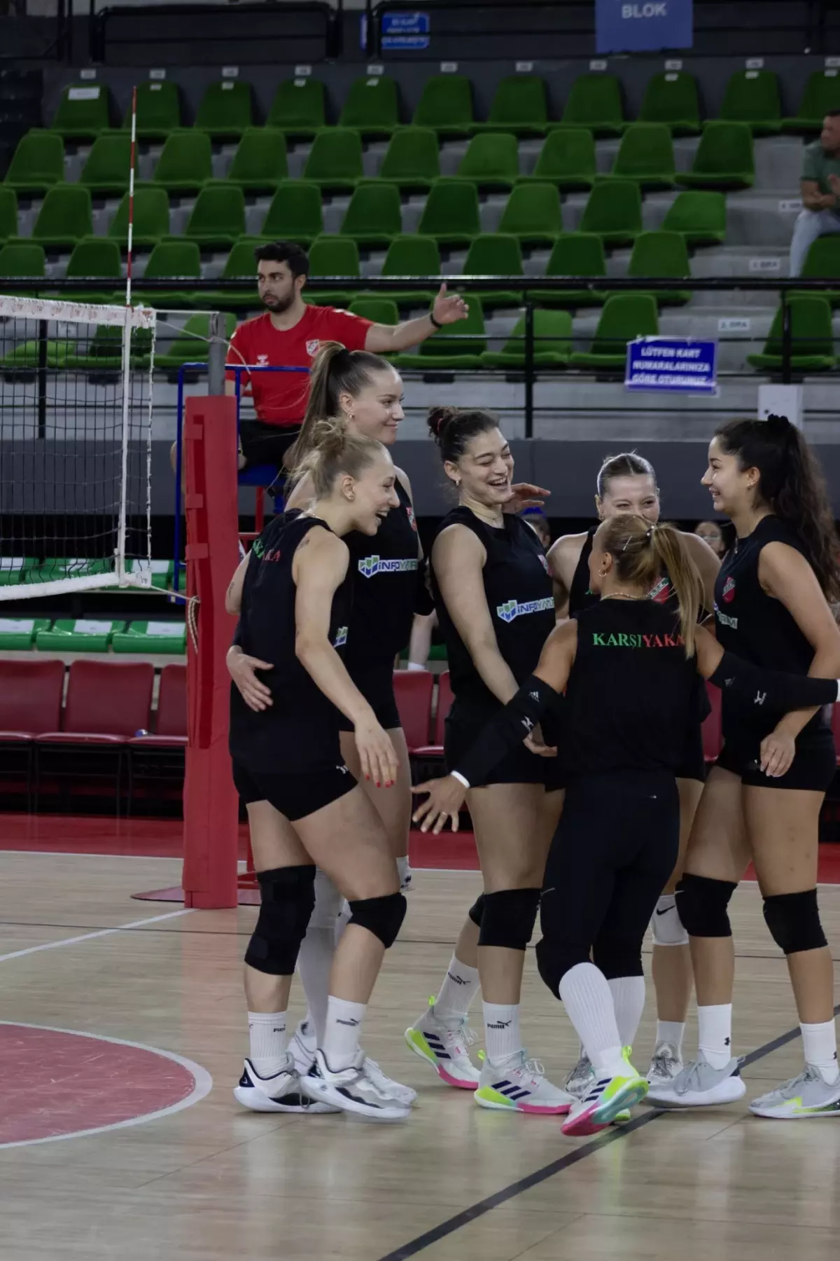 Karşıyaka'dan Sosyal Sorumluluk Projesi