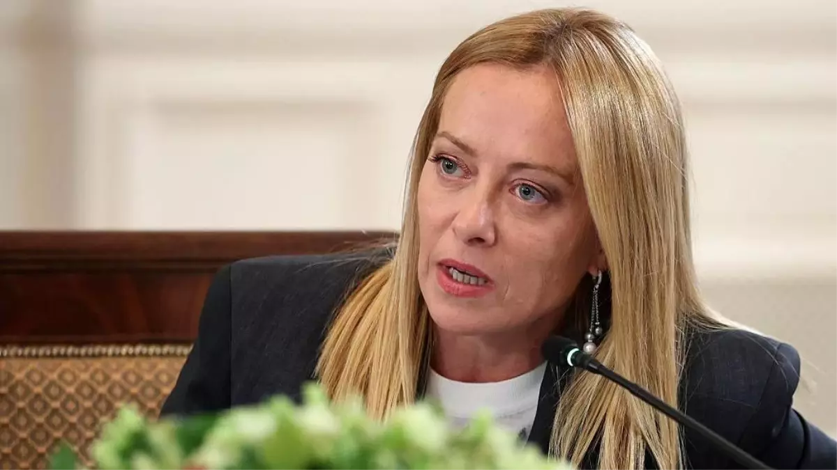 İtalya'da Cinsiyetçi Siteye Soruşturma