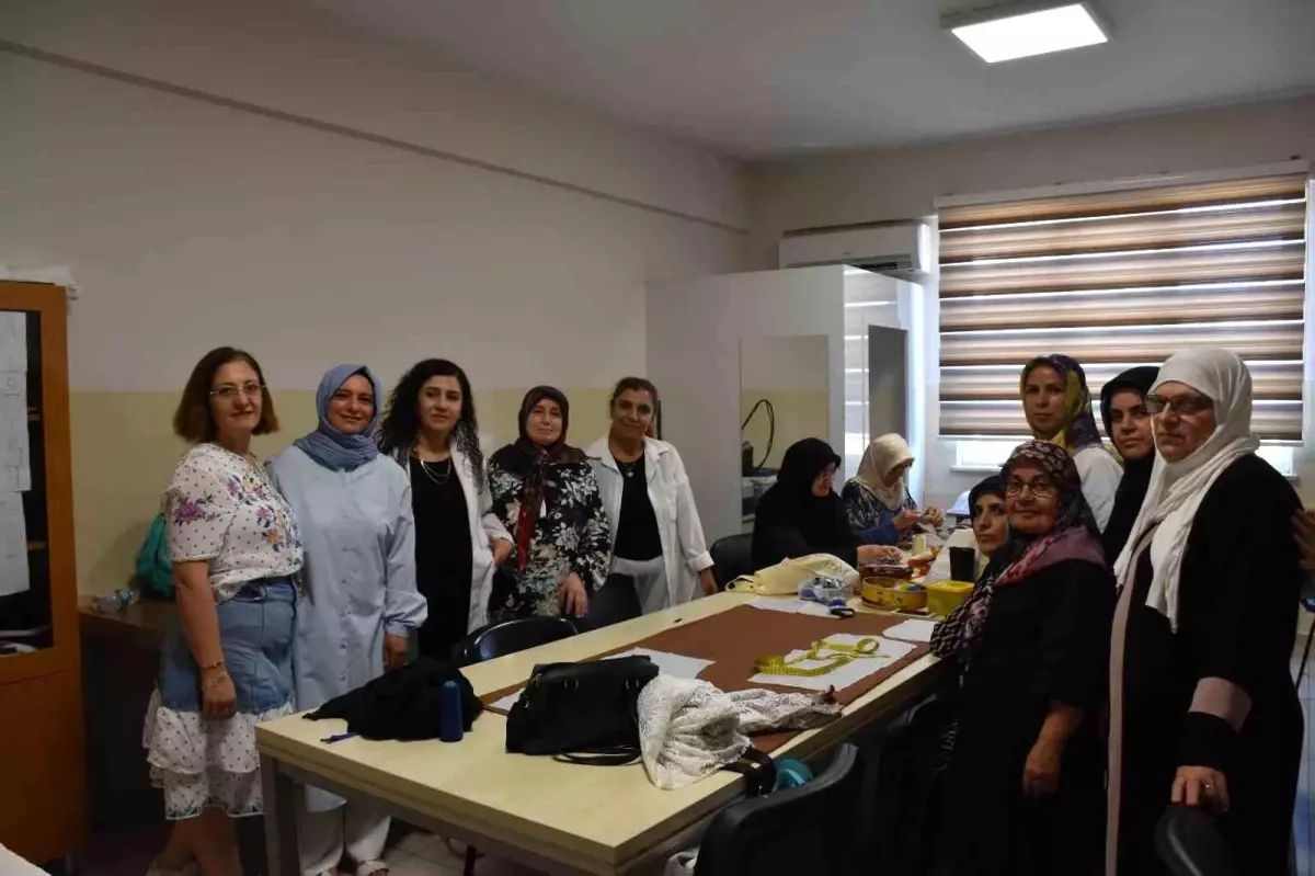 Gaziantep'teki Giyim Kursu Kadınlara Meslek ve Üretim Fırsatı Sunuyor