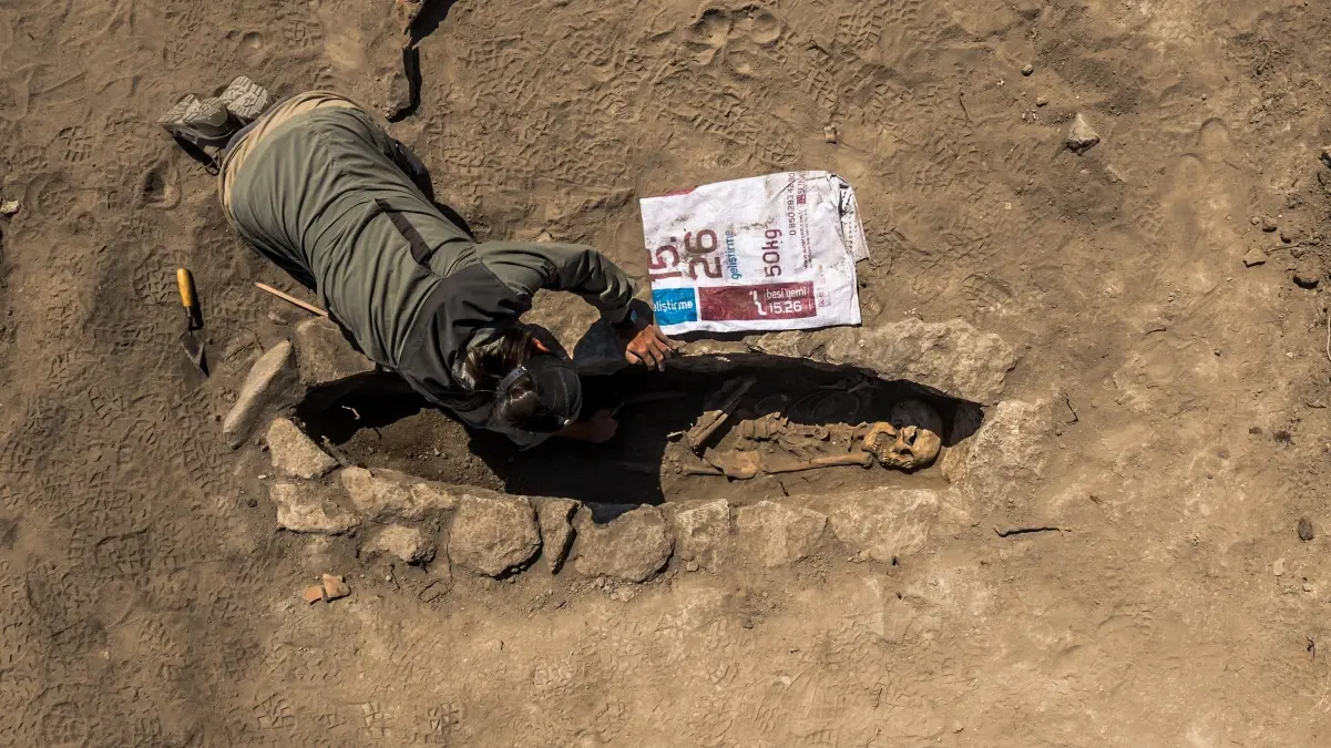 Çatalhöyük'te 9 bin yıllık sır çözülüyor! 'Ölüler evi' bulundu