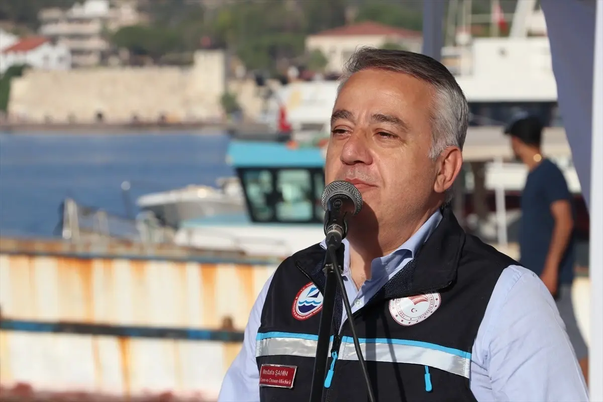 İzmir'de Balıkçılık Sezonu Açıldı