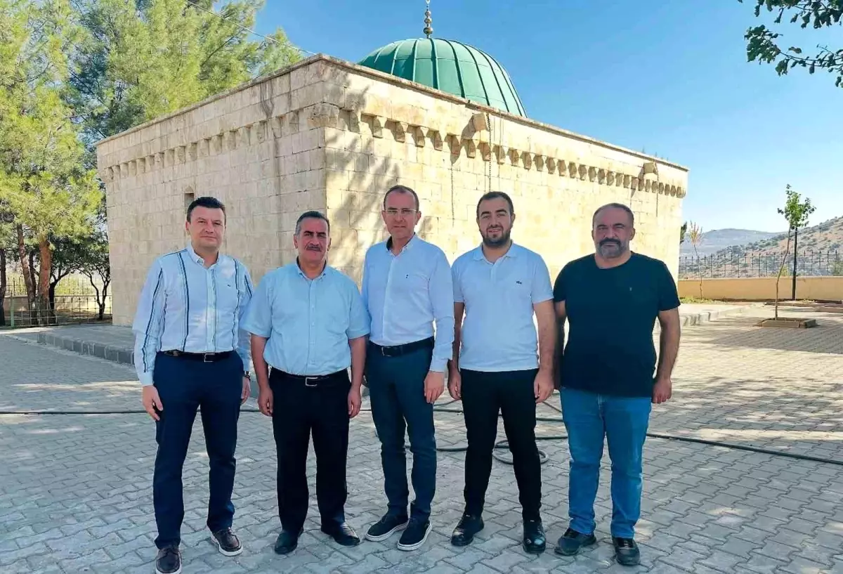 Araban'da Sa'd Bin Ebu Vakkas Hazretleri'nin Türbesi Ziyaret Edildi