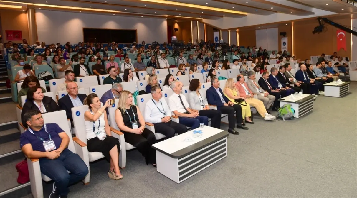 36. Ulusal Kimya Kongresi Van'da Başladı