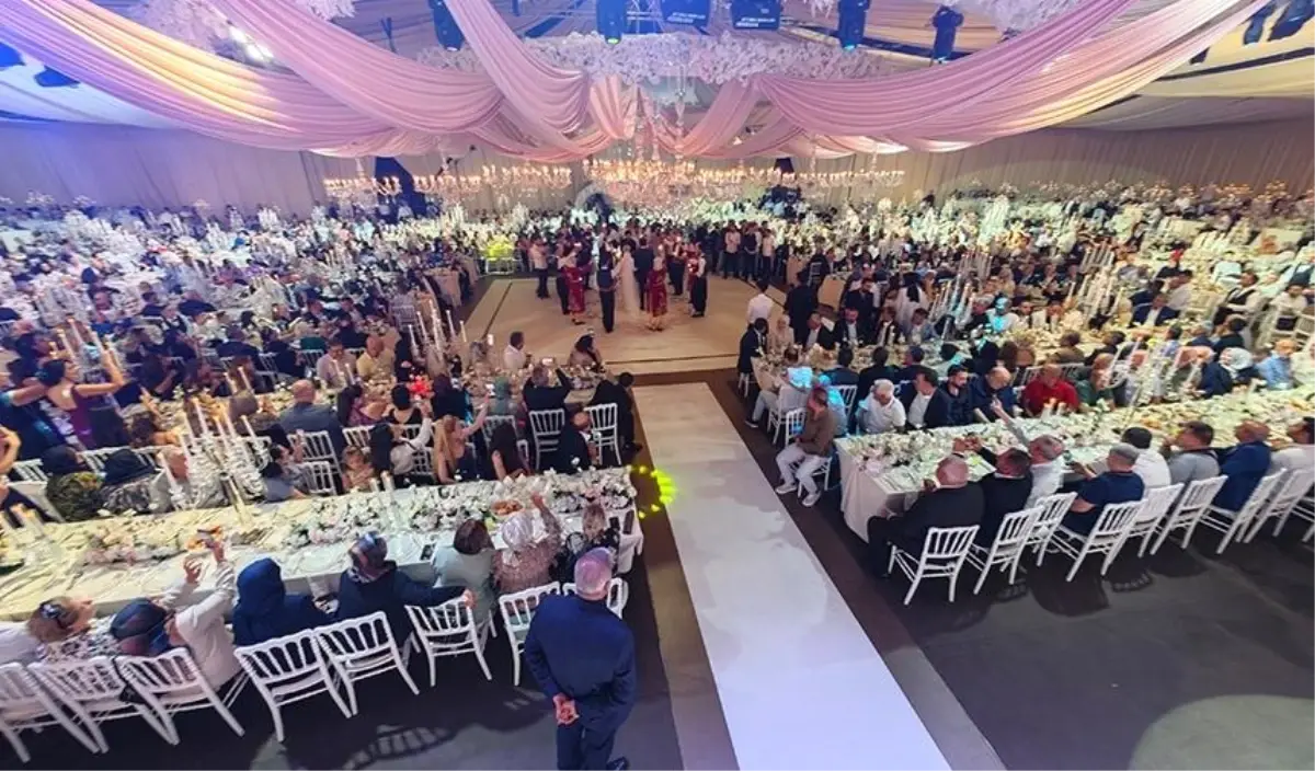 Cansu Açık ile Felipe Hasslocher'in İhtişamlı Düğünü