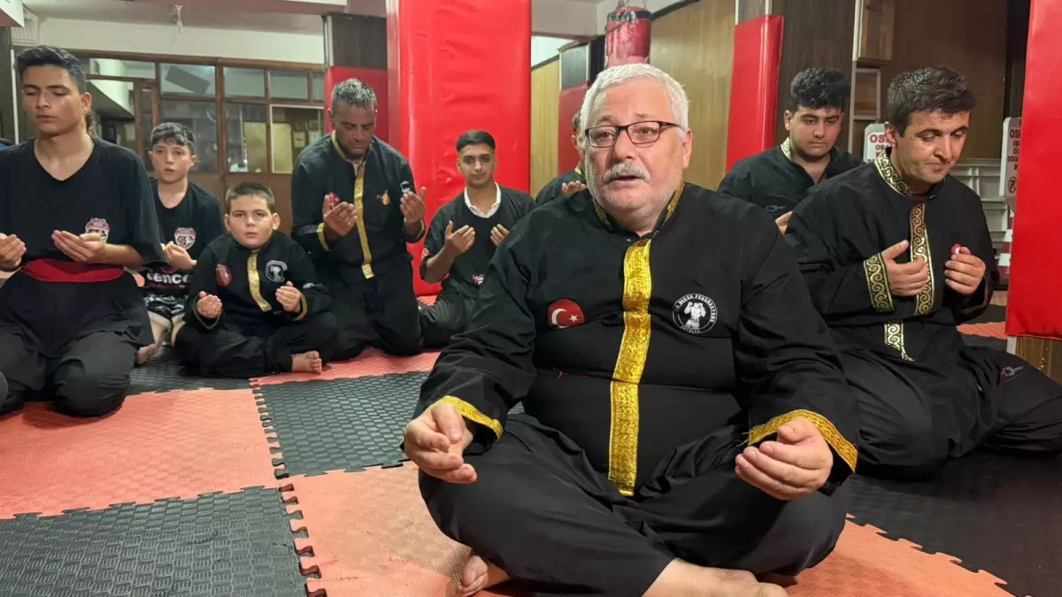 Osmanlı Tokadıyla Kickboks: Geleneksel Spor Yaşatılıyor