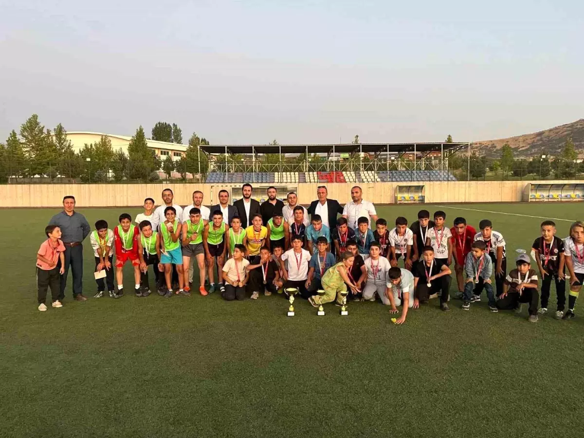 Güroymak'ta Yaz Kur'an Futbol Turnuvası
