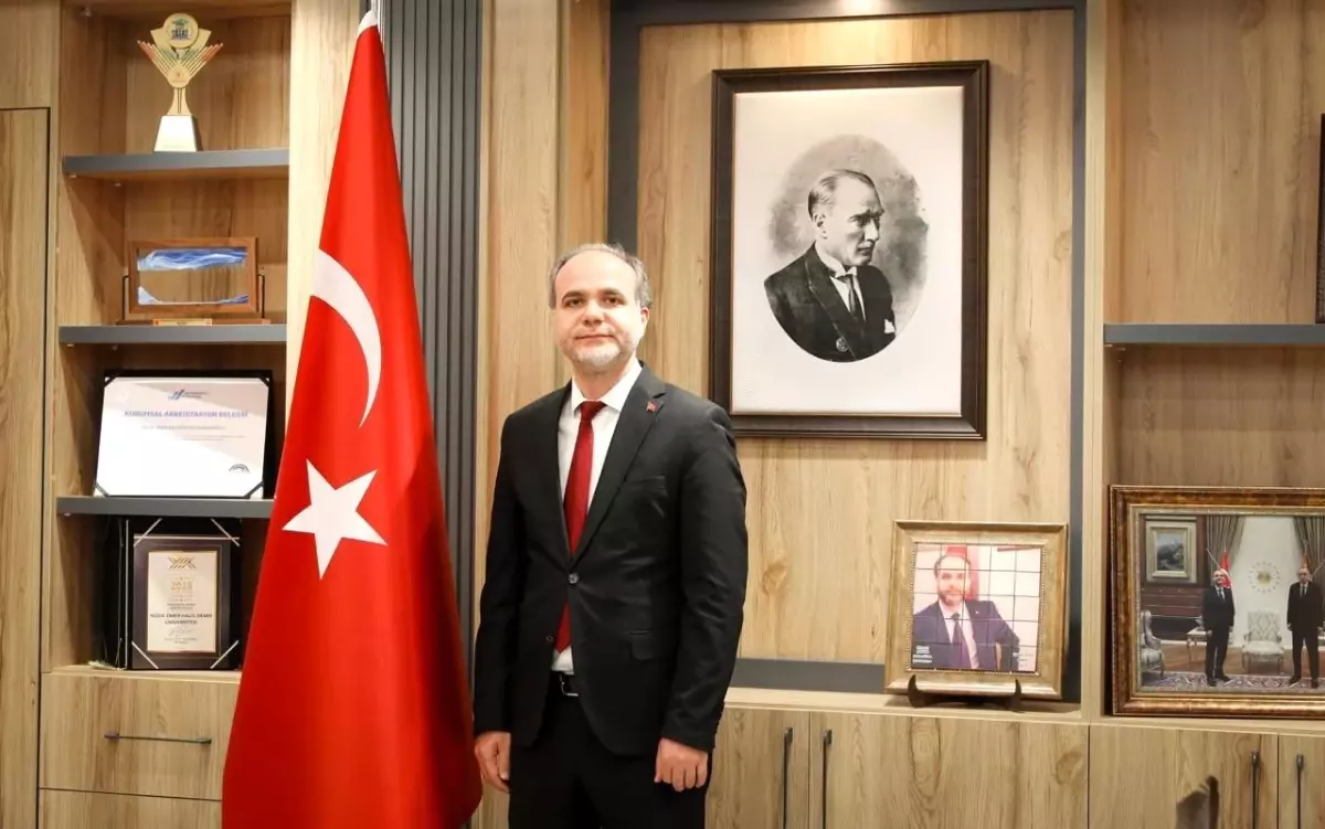 Rektör Uslu'dan 30 Ağustos Mesajı
