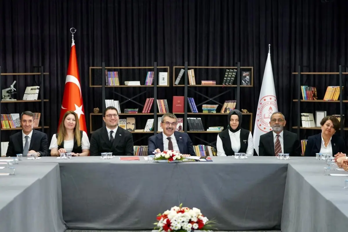 'Ebeveyn Okulu' Projesi Başlatıldı