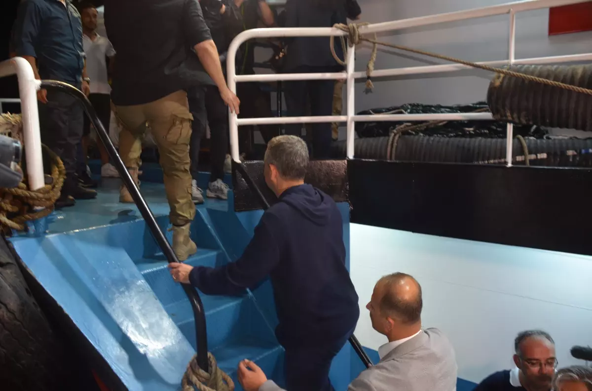 Özgür Özel'den roket testleriyle ilgili ilginç çıkış: Balıklar ürküyor