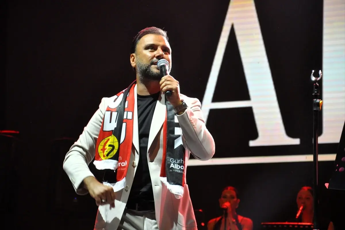 Alişan'dan Eskişehir Kurtuluşu'na Özel Konser