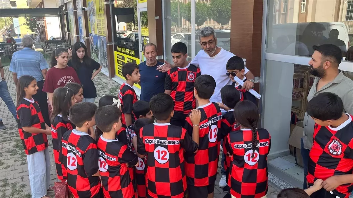 Bingöl'de Öğrencilere Destek
