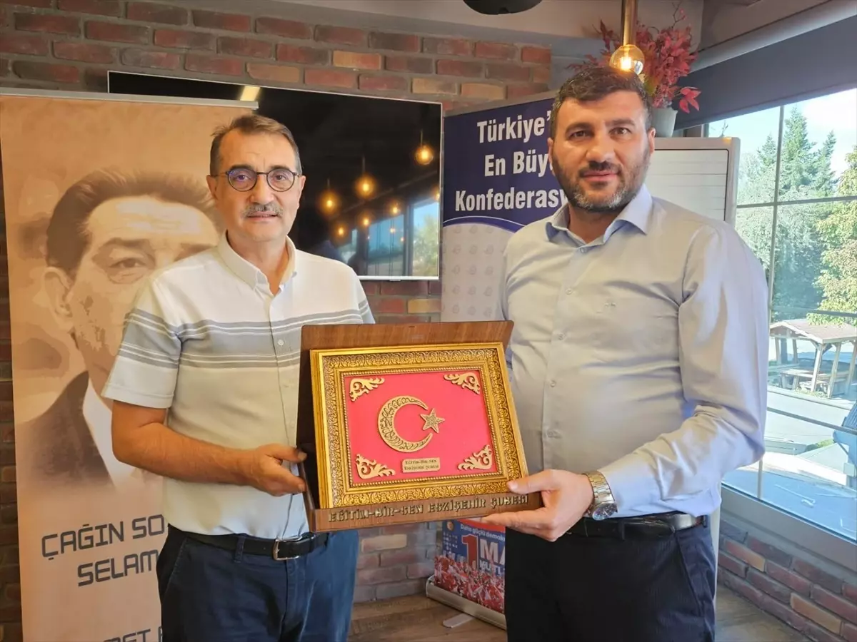 Dönmez, Kamu Çalışanlarının Sorunlarını Dinledi