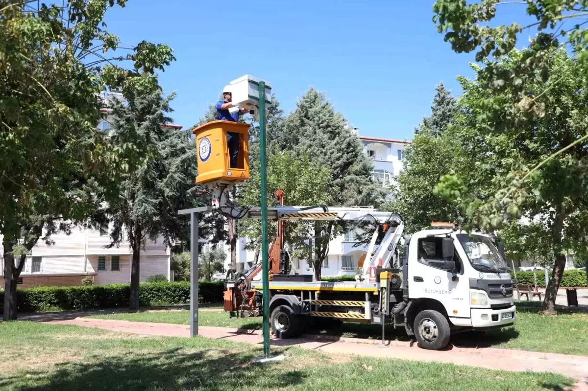Muğla'daki Parklarda Çocuk Güvenliği İçin Güvenlik Kameraları Kuruluyor