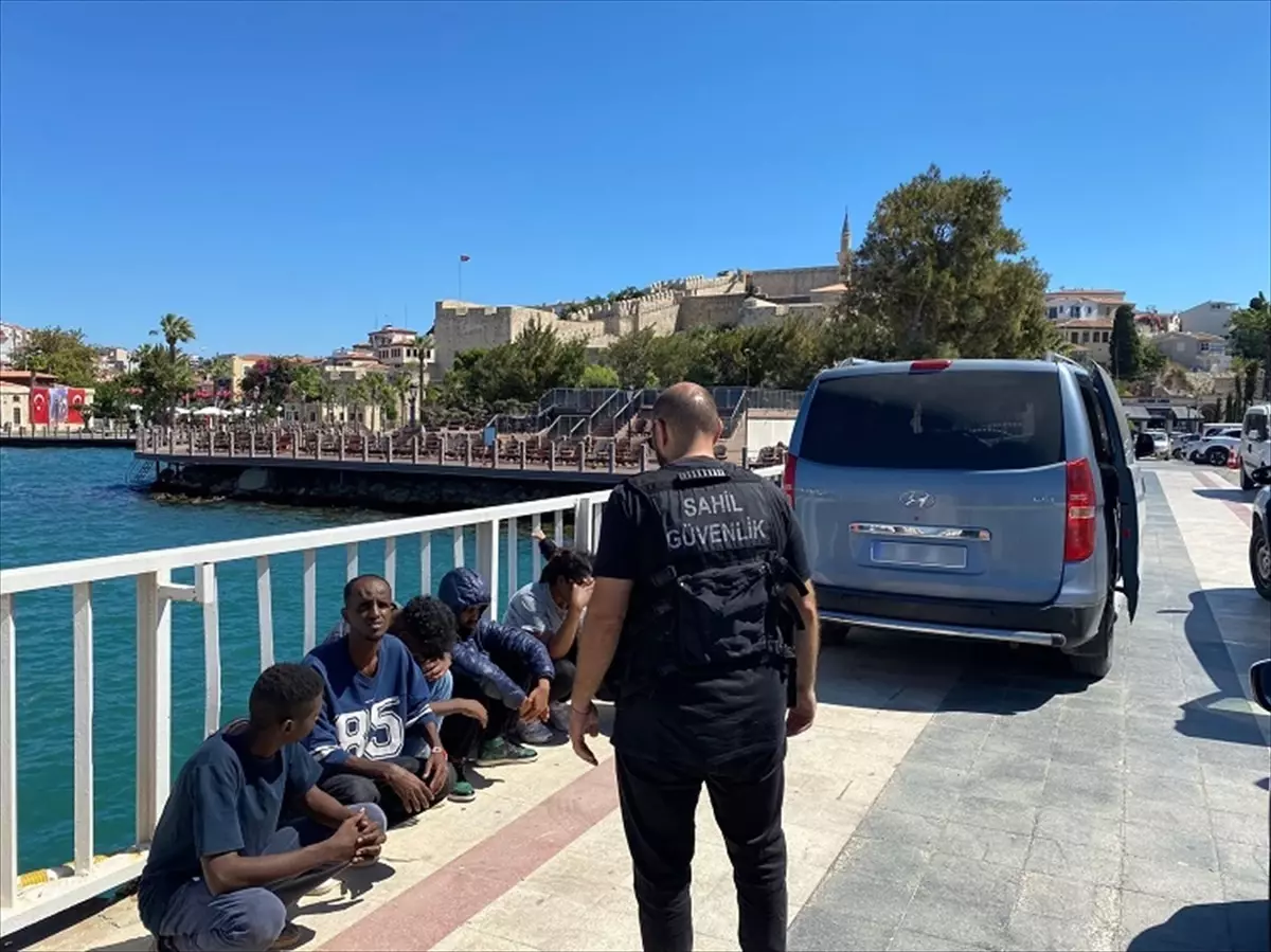 Çeşme'de 7 Düzensiz Göçmen Yakalandı