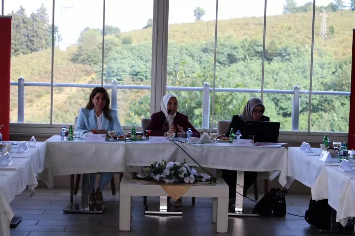 Karadeniz'de Kadın Hizmetleri Toplantısı