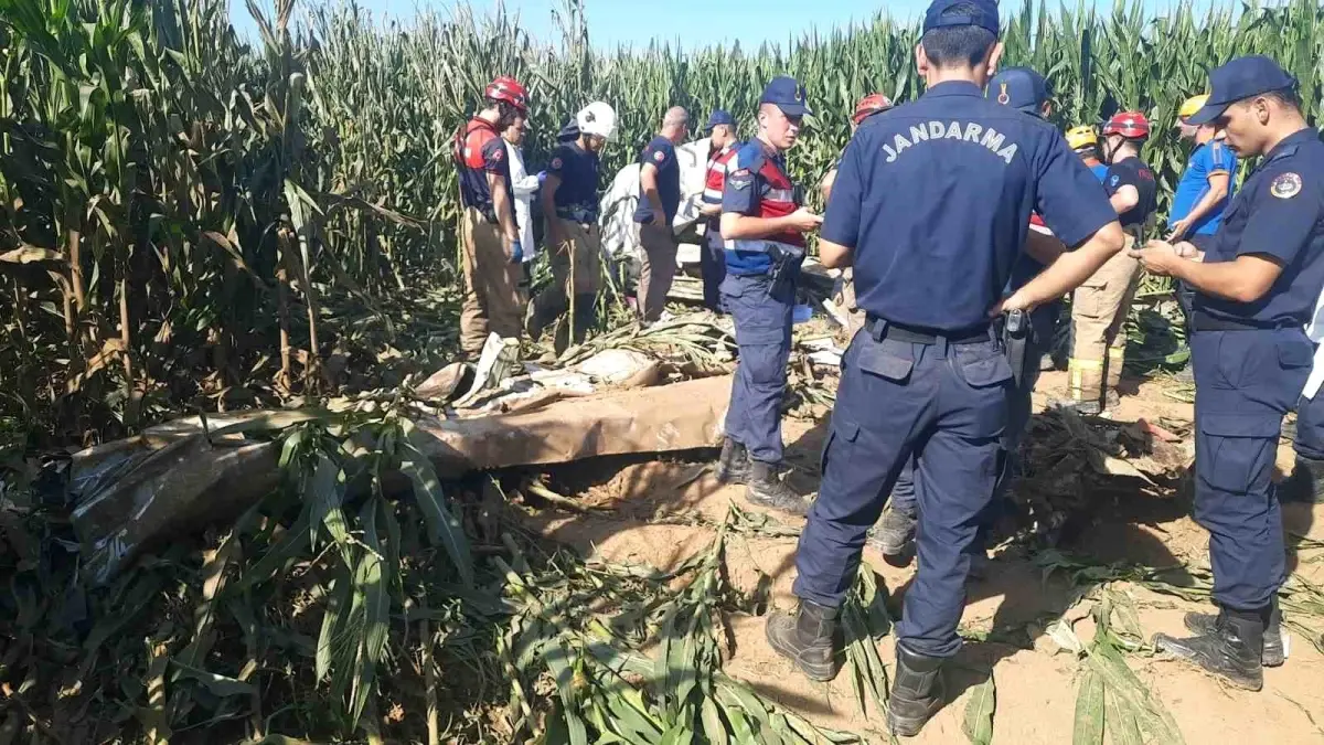 Eğitim Uçağı Mısır Tarlasına Düştü, Pilot Hayatını Kaybetti