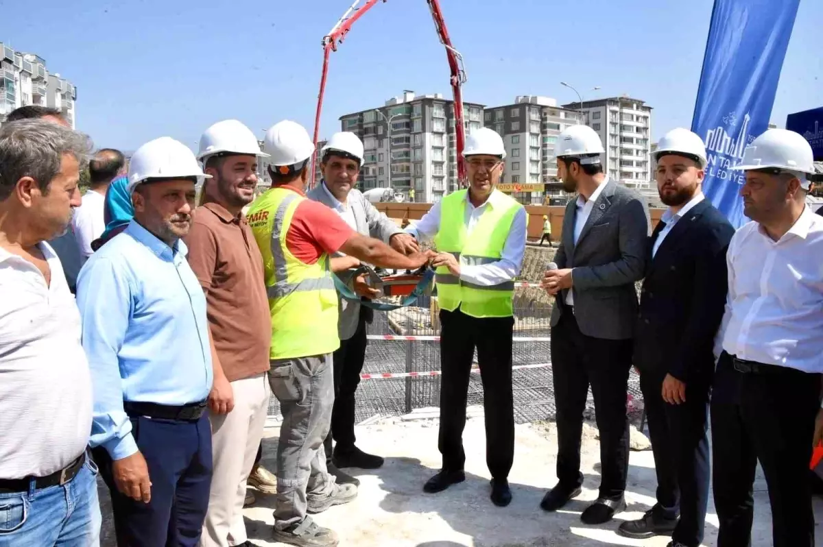 Antakya'da Gençlik Merkezi ve Pazar Alanı Temel Atma Töreni Düzenlendi